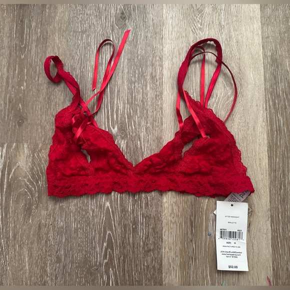 HANKY PANKY NWT Red Lace Peekaboo Bralette $54 SIZE MEDIUM Sexy Gift Anniversary - Picture 4 of 5